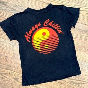 Tiny Whales Boys Like New Yin Yang Always Chillin’ Rad Black Wash Tee T-Shirt 5